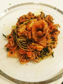 栄養満点!豆苗豚キムチ-レシピのメイン写真