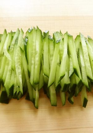 ＊基本の切り方＊せん切り（きゅうり）-レシピのメイン写真