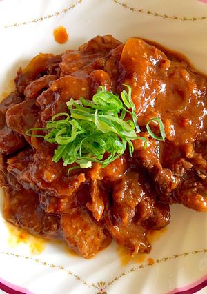 簡単安い柔らかい牛肉赤ワイン煮込み-レシピのメイン写真