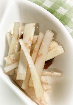 春の味覚といえば♫ウドの梅肉和え-レシピのメイン写真