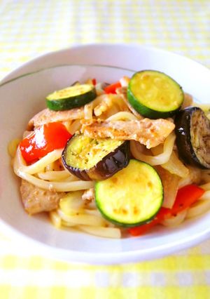 醤油麹で簡単☆たっぷり夏野菜の焼うどん-レシピのメイン写真