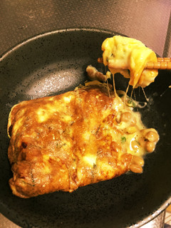 ふわっとろっビヨーン納豆チーズオムレツ-レシピのメイン写真