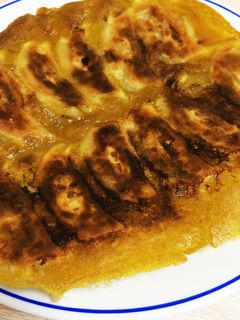 王将の生餃子で☆カレー味羽付き餃子-レシピのメイン写真