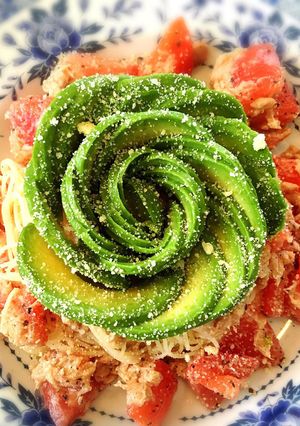 ツナとトマトとアボカドローズの冷製パスタ-レシピのメイン写真