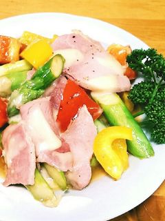 ベーコンと夏野菜の塩ダレチーズ炒め♪-レシピのメイン写真