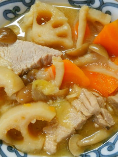 作り置きにも簡単和食♪蓮根と豚肉の味噌煮-レシピのメイン写真