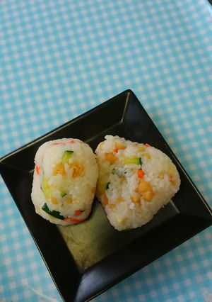 イタリアン？ズッキーニのチーズおにぎり♪-レシピのメイン写真