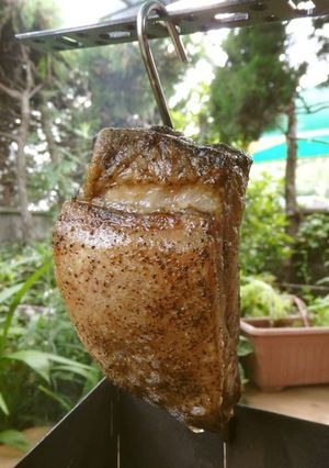豚バラ吊るし焼き炭火編-レシピのメイン写真