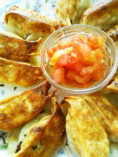 刻みトマトで食べる餃子-レシピのメイン写真
