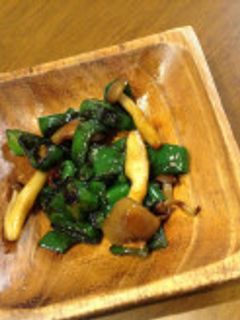 ピーマンとしめじのほうじ茶炒め-レシピのメイン写真