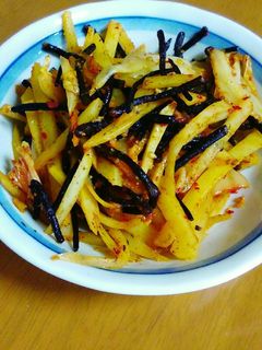じゃがいもとひじきのキムチ炒め-レシピのメイン写真