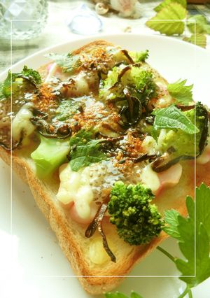 麩×ブロ×チアシード＊あっさり和トースト-レシピのメイン写真