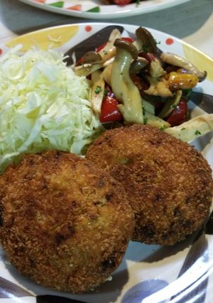 少しの鶏挽きで満足♪キャベツメンチ♪-レシピのメイン写真