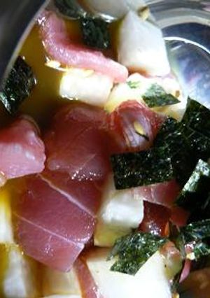 めちゃ旨！マグロと山芋の黄身醤油掛け♪-レシピのメイン写真