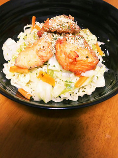 サッポロ一番で*塩焼きそば鮭唐揚げのせ-レシピのメイン写真