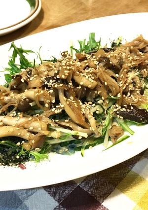 水菜のきのこ乗せサラダ-レシピのメイン写真
