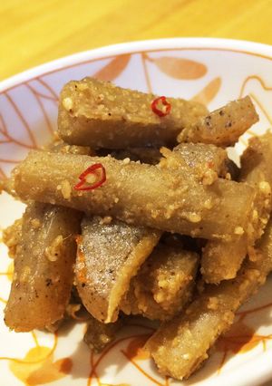 ごまが香るゴボウとこんにゃくのピリ辛煮-レシピのメイン写真