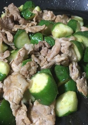 きゅうりと豚肉のピリ辛炒め（カレー風味）-レシピのメイン写真