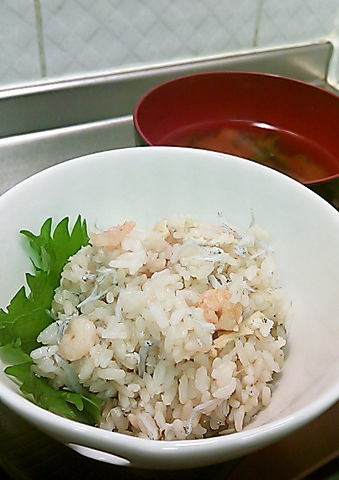 エビの炊き込みアトノセ・しらすご飯-レシピのメイン写真