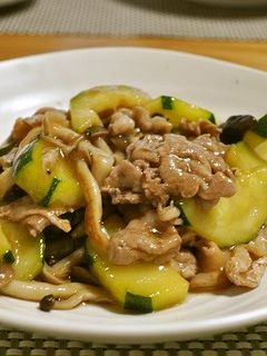 豚肉とズッキーニのオイスターソース炒め-レシピのメイン写真