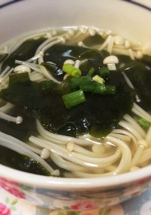 ■超簡単 『わかめとえのきのスープ』講座-レシピのメイン写真