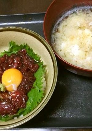 スーパーの刺身　からの　づけ丼＆味噌汁-レシピのメイン写真