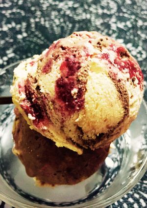 糖質制限◆苺リボンなチョコバニラアイス-レシピのメイン写真