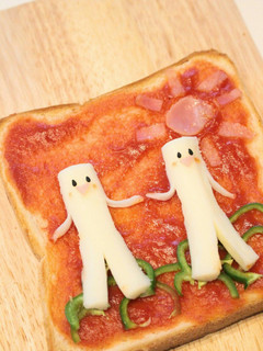 モッツァレア星人で✿お絵かきピザトースト-レシピのメイン写真