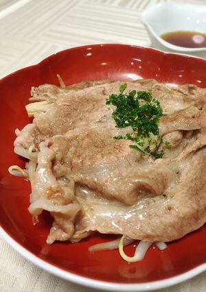 超簡単!もやしと豚肉のレンジ蒸し-レシピのメイン写真