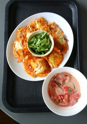 特製ソースで頂く！トマトのお好み焼き♪-レシピのメイン写真