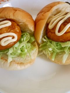 紀文 魚河岸あげの照り焼きバーガー-レシピのメイン写真