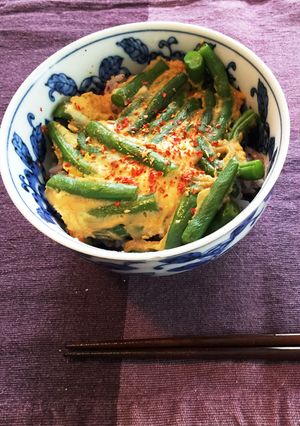 インゲンの卵とじ丼-レシピのメイン写真