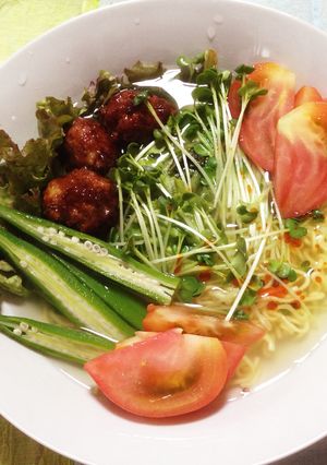 たっぷり野菜とミートボールのヘルシー麺♪-レシピのメイン写真