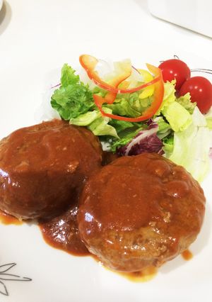 ソースが簡単！美味しい♡ハンバーグ-レシピのメイン写真