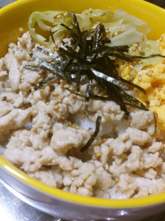 白だしでキャベツ入りそぼろ丼☆-レシピのメイン写真