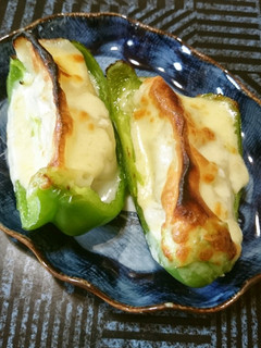 餃子チーズ詰めピーマンのグリル焼き-レシピのメイン写真