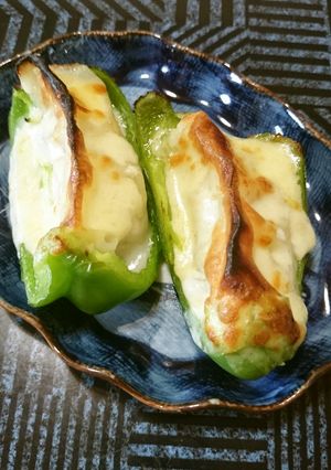 餃子チーズ詰めピーマンのグリル焼き-レシピのメイン写真
