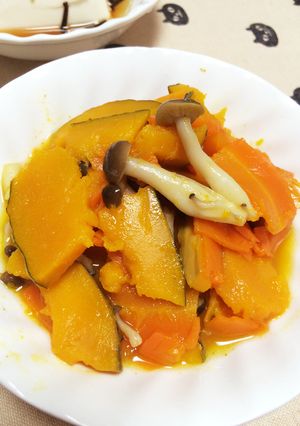 すぐ出来る！かぼちゃとにんじんの素朴煮-レシピのメイン写真