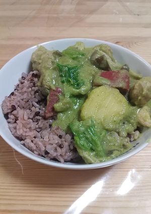 近江食材と季節野菜の愛彩菜グリーンカレー-レシピのメイン写真