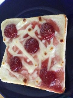 さけるチーズトースト-レシピのメイン写真