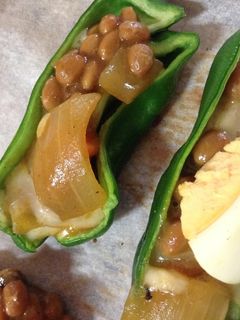 ピーマンの残りカレーと納豆つめ-レシピのメイン写真