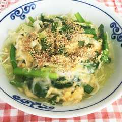 รูปของ ワンポットで簡単☆ニラ玉サラダラーメン