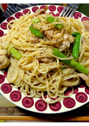 鶏モモ肉とアスパラのこってりパスタ-レシピのメイン写真