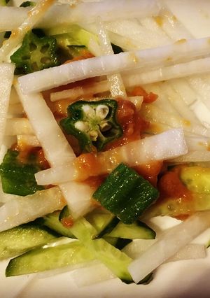 ヘルシーな大根とキュウリの梅味噌サラダ-レシピのメイン写真