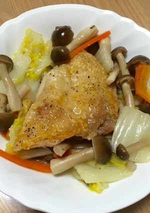簡単！フライパン１つで♪鶏肉のスープ煮-レシピのメイン写真