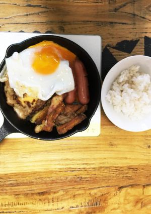 スキレットで、ハンバーグ-レシピのメイン写真