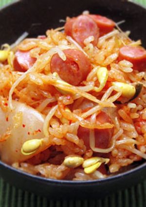 豆もやしとソーセージのキムチ炊き込みご飯-レシピのメイン写真