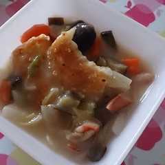 รูปของ 餃子のシチューがけ
