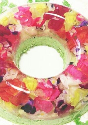 エディブルフラワーの抹茶ババロア-レシピのメイン写真