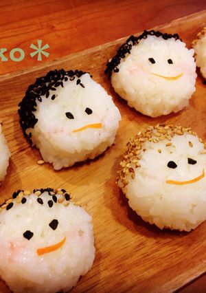 かおにぎり-レシピのメイン写真
